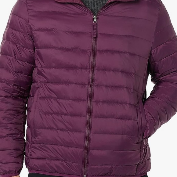 Amazon Essentials Hooded Puffer Jacket - Picture 4 of 6
